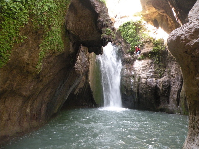 تامرادی تنگی با آبشارهای فراوان در یاسوج