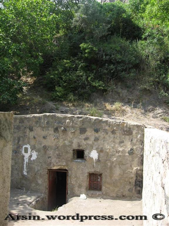 حمام سنگی گیوی