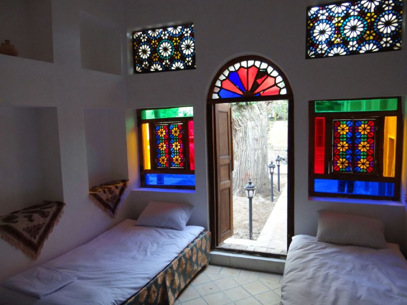 هتل سنتی نخجیر نراق