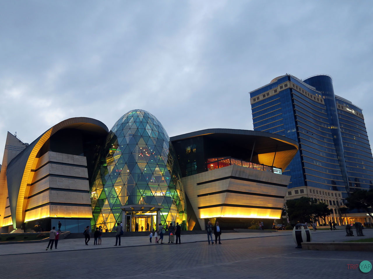 مرکز خرید پارک بلوار باکو