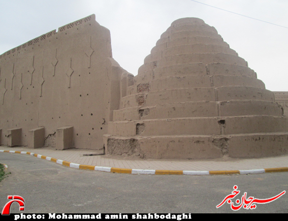 یخدان های دوقلوی سیرجان