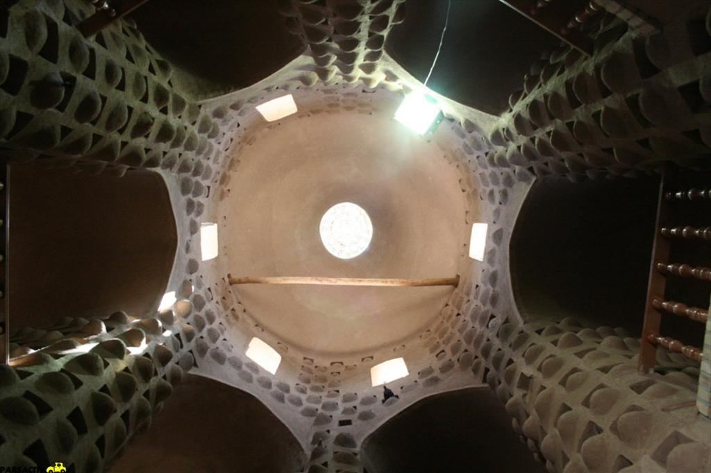 برج کبوترخانه ده قلوی زیباشهر مبارکه اصفهان