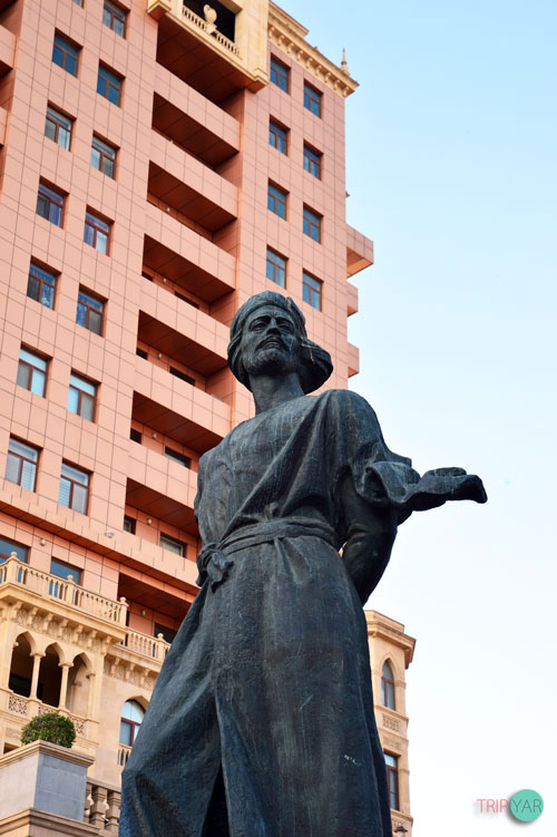 خیابان نظامی باکو