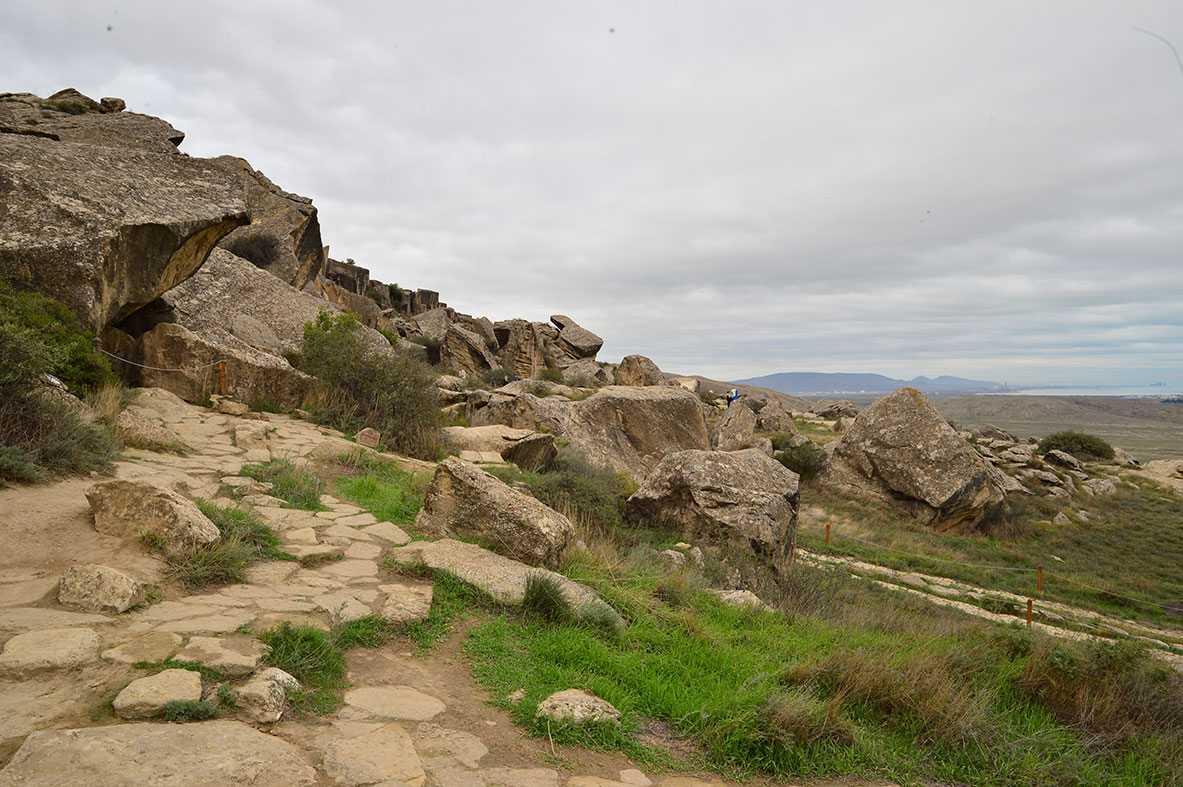 سنگ نگاره های قبوستان