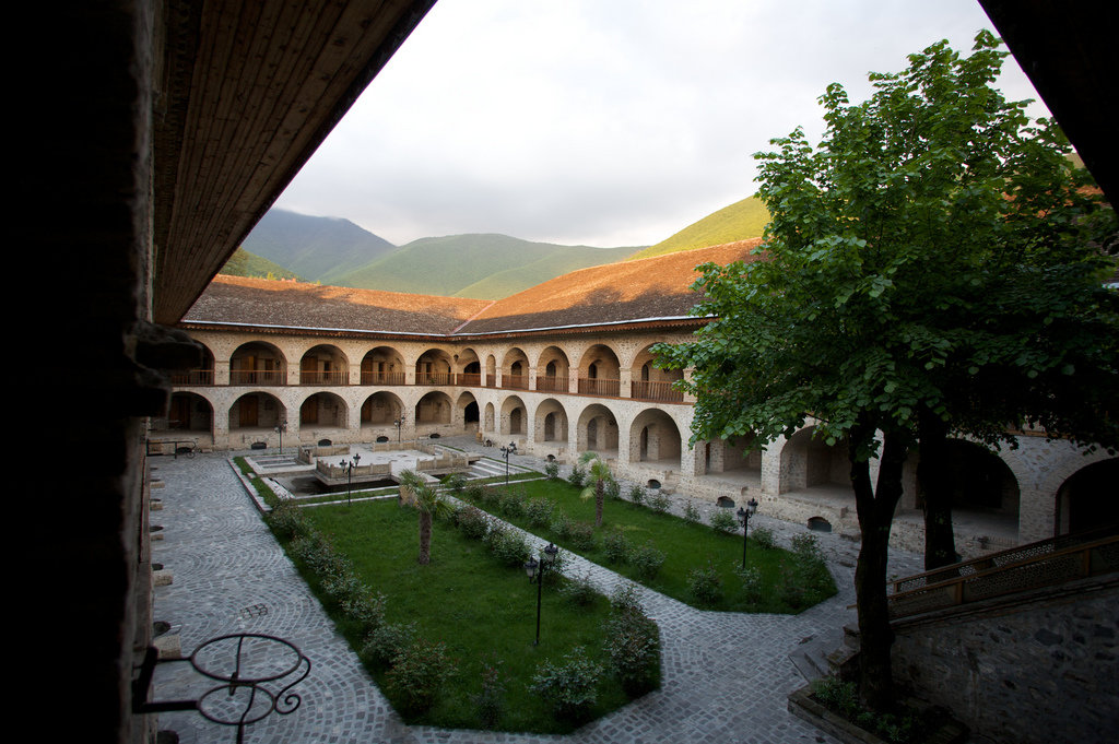 کاروانسرای شکی