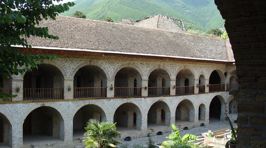 کاروانسرای شکی