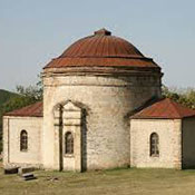 کلیسای آلبانیایی شکی