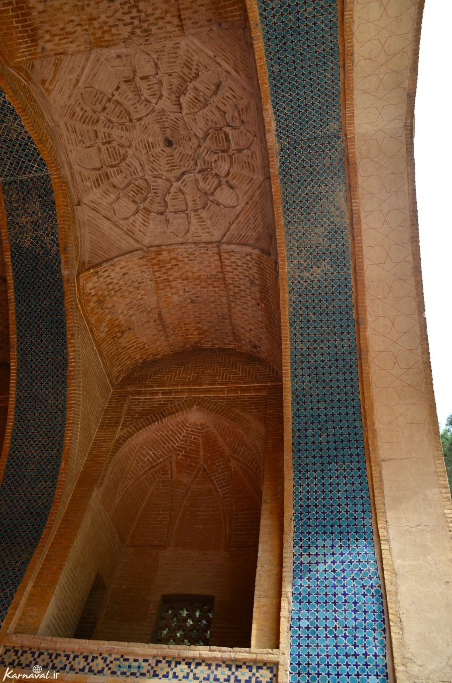 منارجنبان اصفهان
