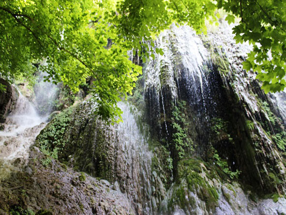 آبشار پیرغار گالیکش