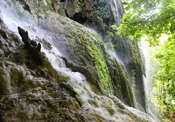 آبشار پیرغار گالیکش