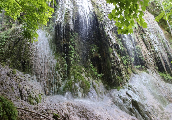 آبشار پیرغار گالیکش