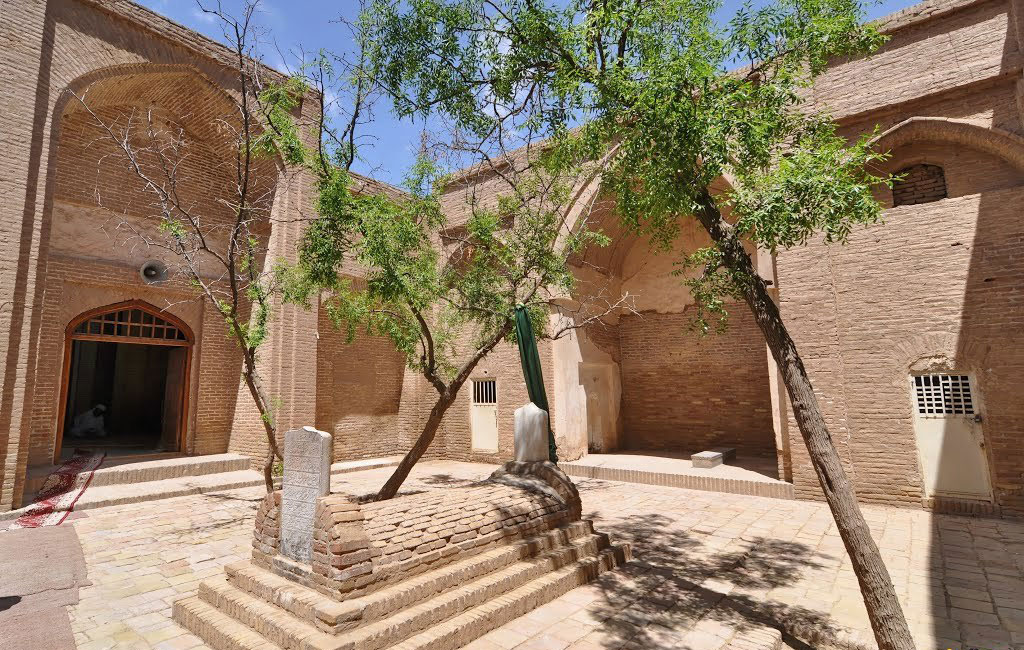 آرامگاه شیخ احمد جامی