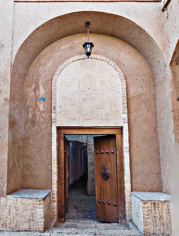 هتل سنتی دوستانه یزد