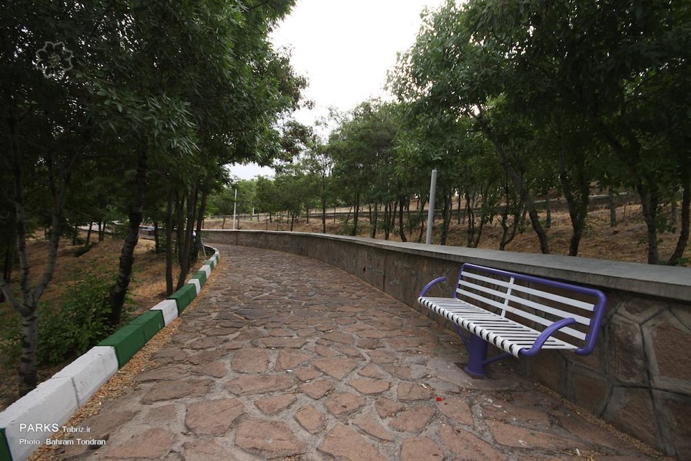 پارک صائب تبریزی