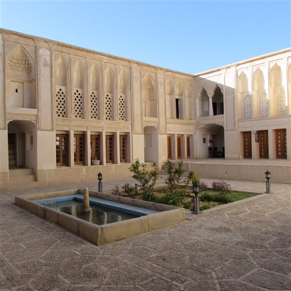 موزه مردم شناسی ابرکوه