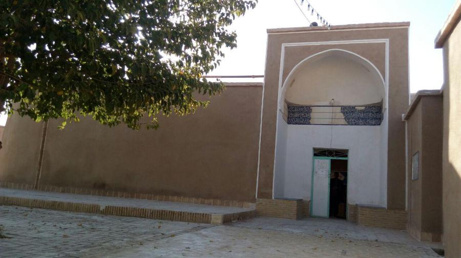 مسجد بیرون ابرکوه