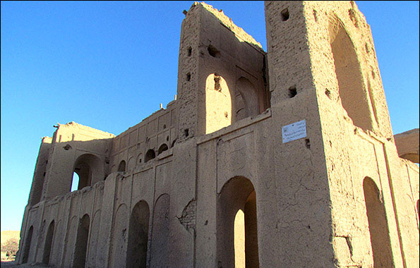 قلعه های ابرکوه