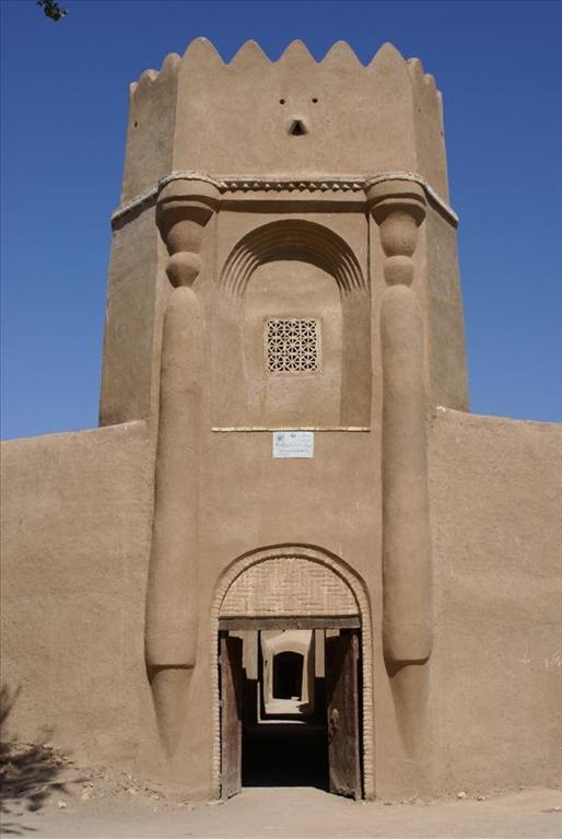 قلعه باقرآباد بافق