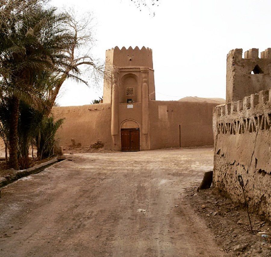 قلعه باقرآباد بافق
