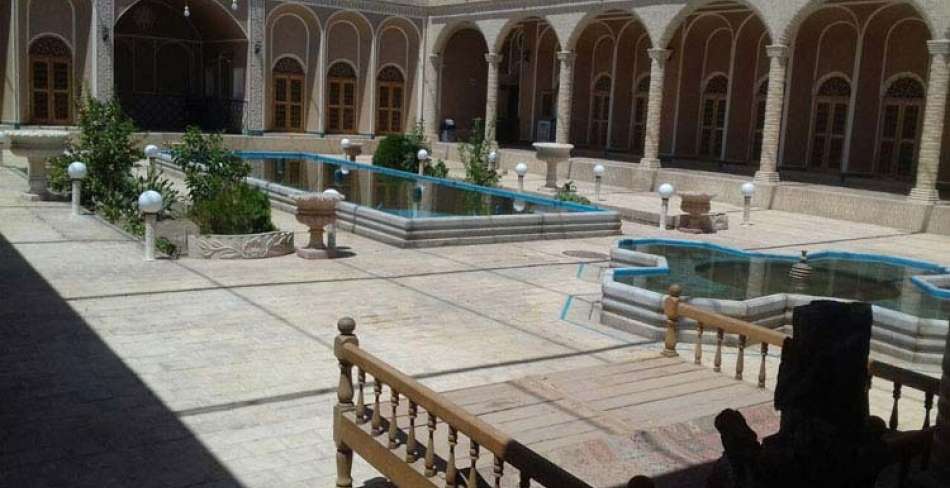 باغ تیتو بافق