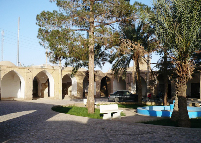 میدان خان بافق
