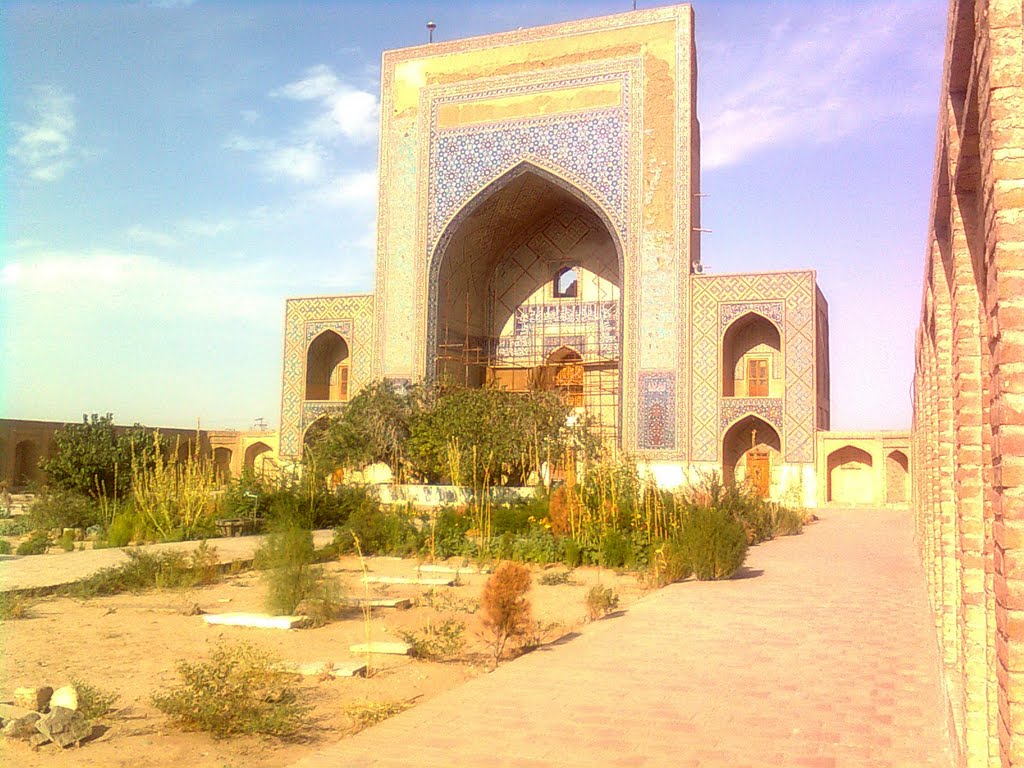 آرامگاه مولانا زین الدین ابوبکر تایبادی