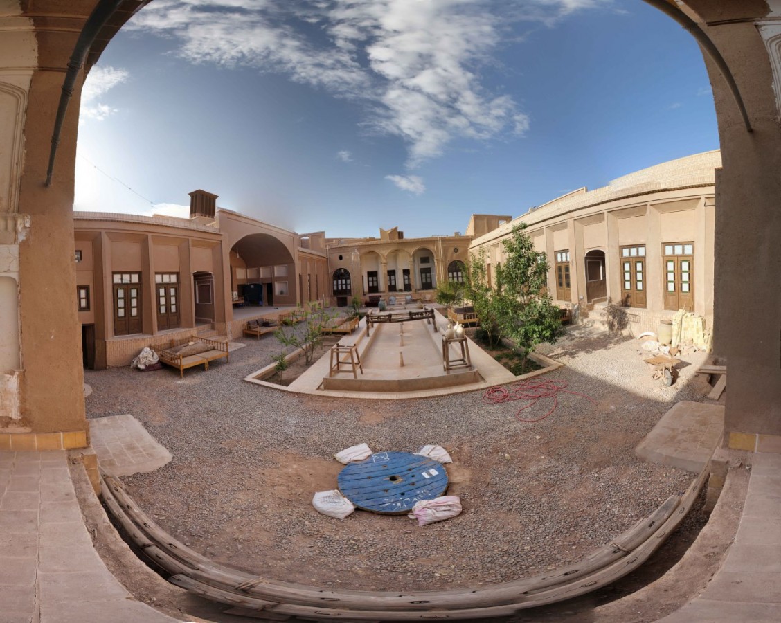 هتل سنتی خانه سیگاری یزد