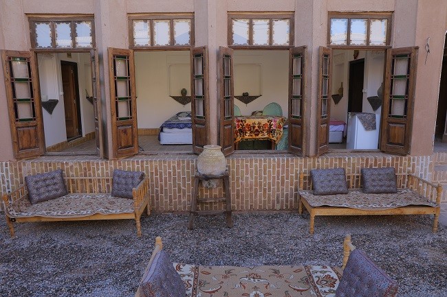 هتل سنتی خانه سیگاری یزد