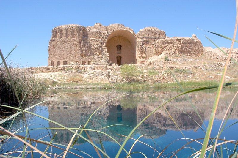 آتشکده فیروز آباد