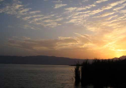 دریاچه پریشان کازرون بزرگ‌ترین دریاچه آب شیرین خاورمیانه