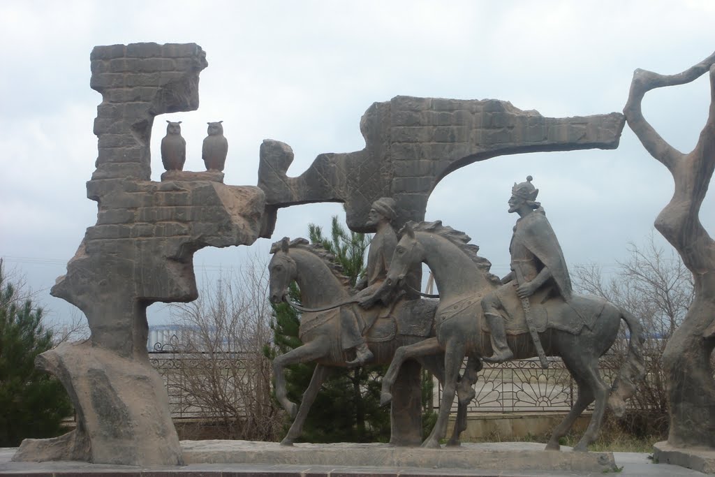 آرامگاه نظامی گنجوی