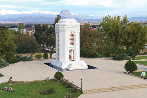 مقبره حسین جاوید