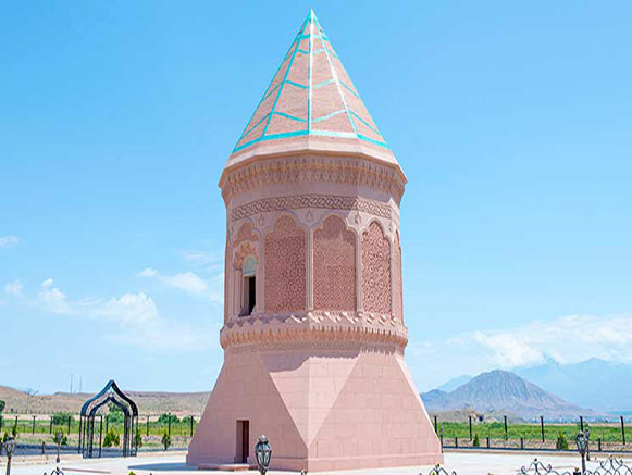مقبره گلستان نخجوان