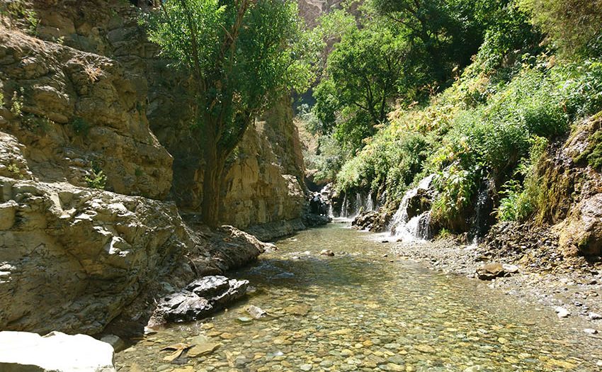 آبشارهای هفت چشمه و آدران مقصدی مناسب برای گردشگری 