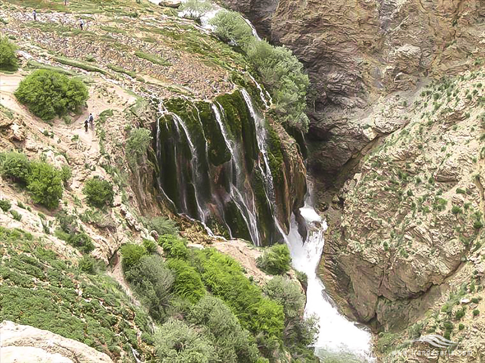 آبشار پونه زار فریدون شهر