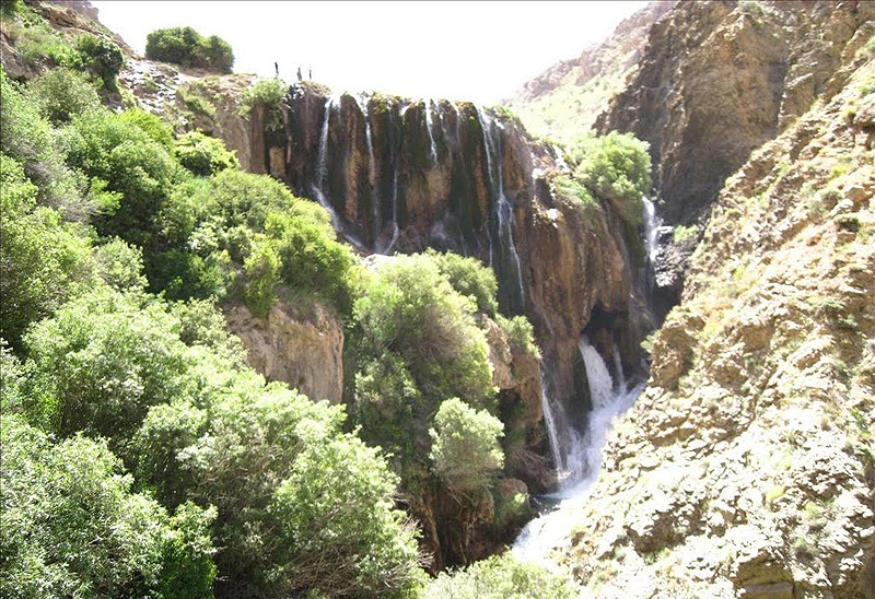 آبشار پونه زار فریدون شهر