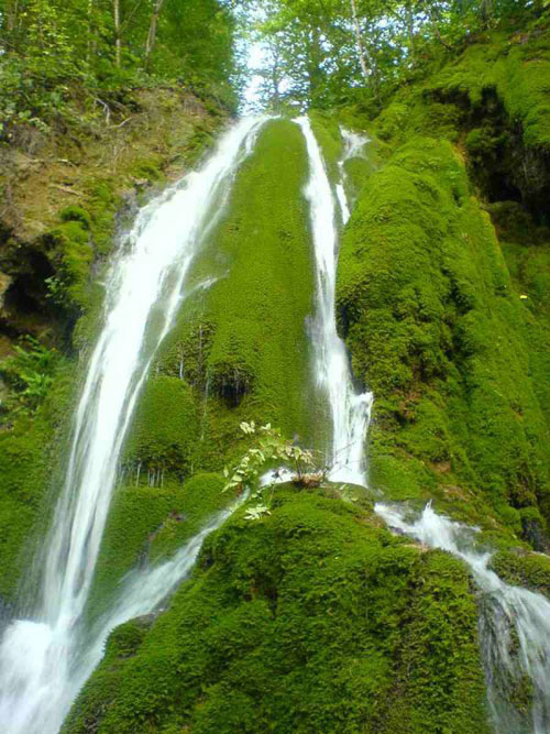 بولا آبشاری دیدنی در مازندران