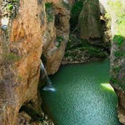 آبشار بالی قایه گلستان