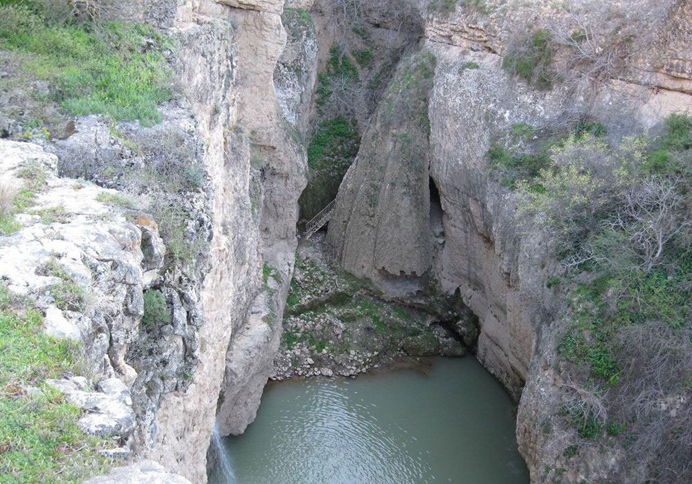 آبشار بالی قایه گلستان