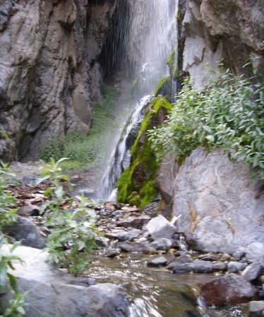 آبشارهای خوشکار تفرجگاه‌هایی مناسب برای کوهنوردی 