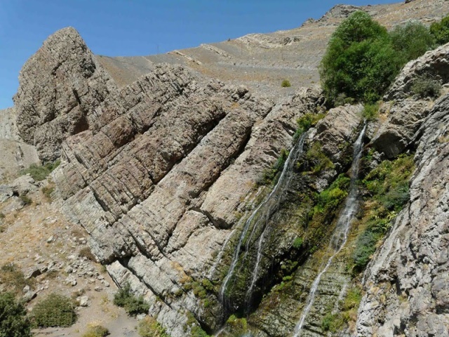 آبشار دو قلو تهران