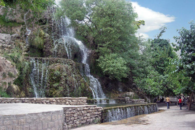 آبشار نیاسر کاشان