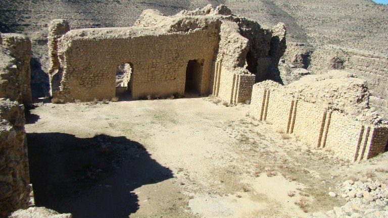 قلعه دختر فیروزآباد