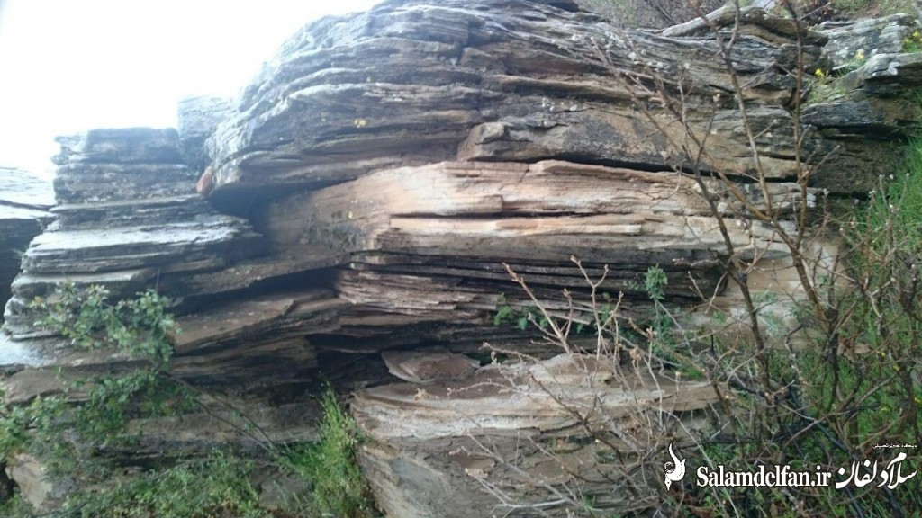 مهراب کوه دلفان