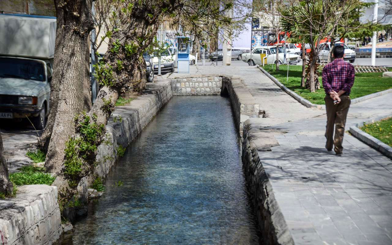 گرداب سنگی خرم آباد