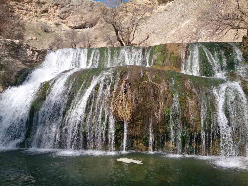 آبشار هفت چشمه گریت مقصدی مناسب برای گردشگری 