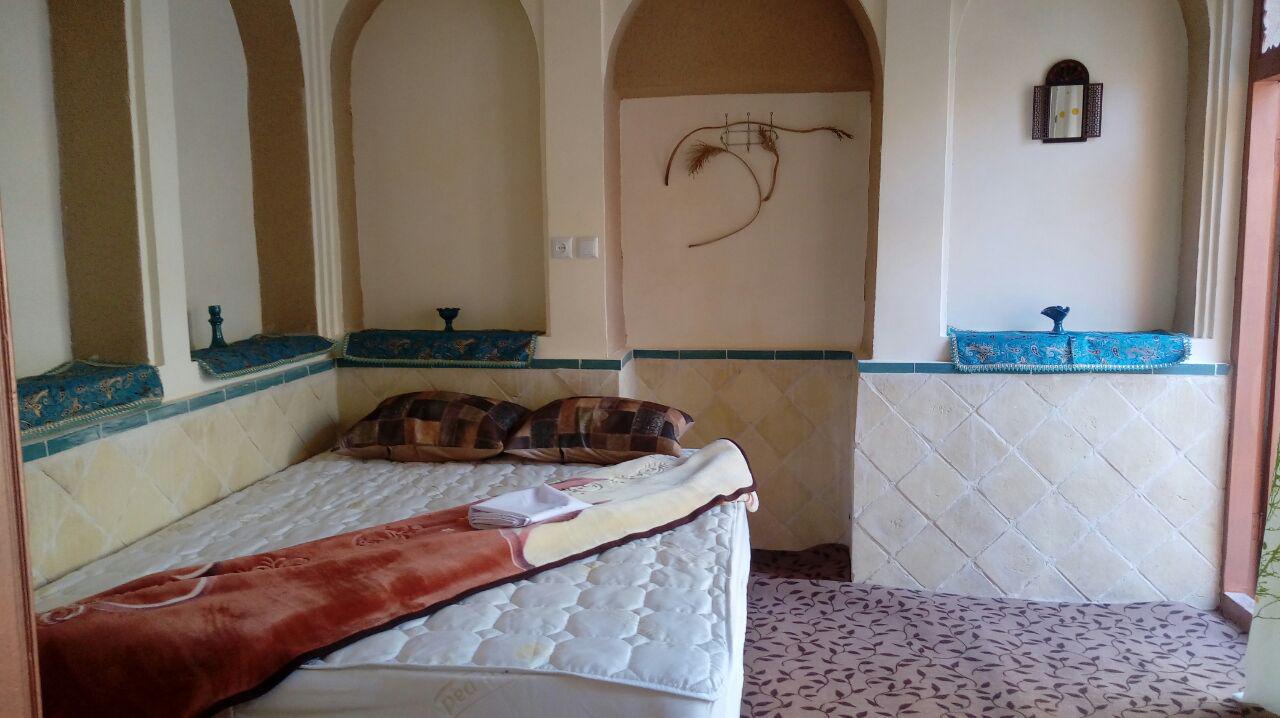 اقامتگاه بوم گردی طارونه یزد