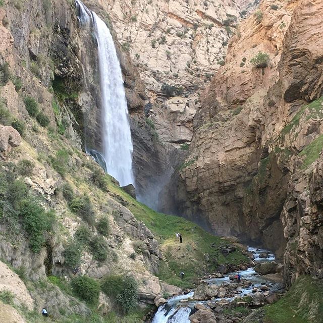تنگ زندان