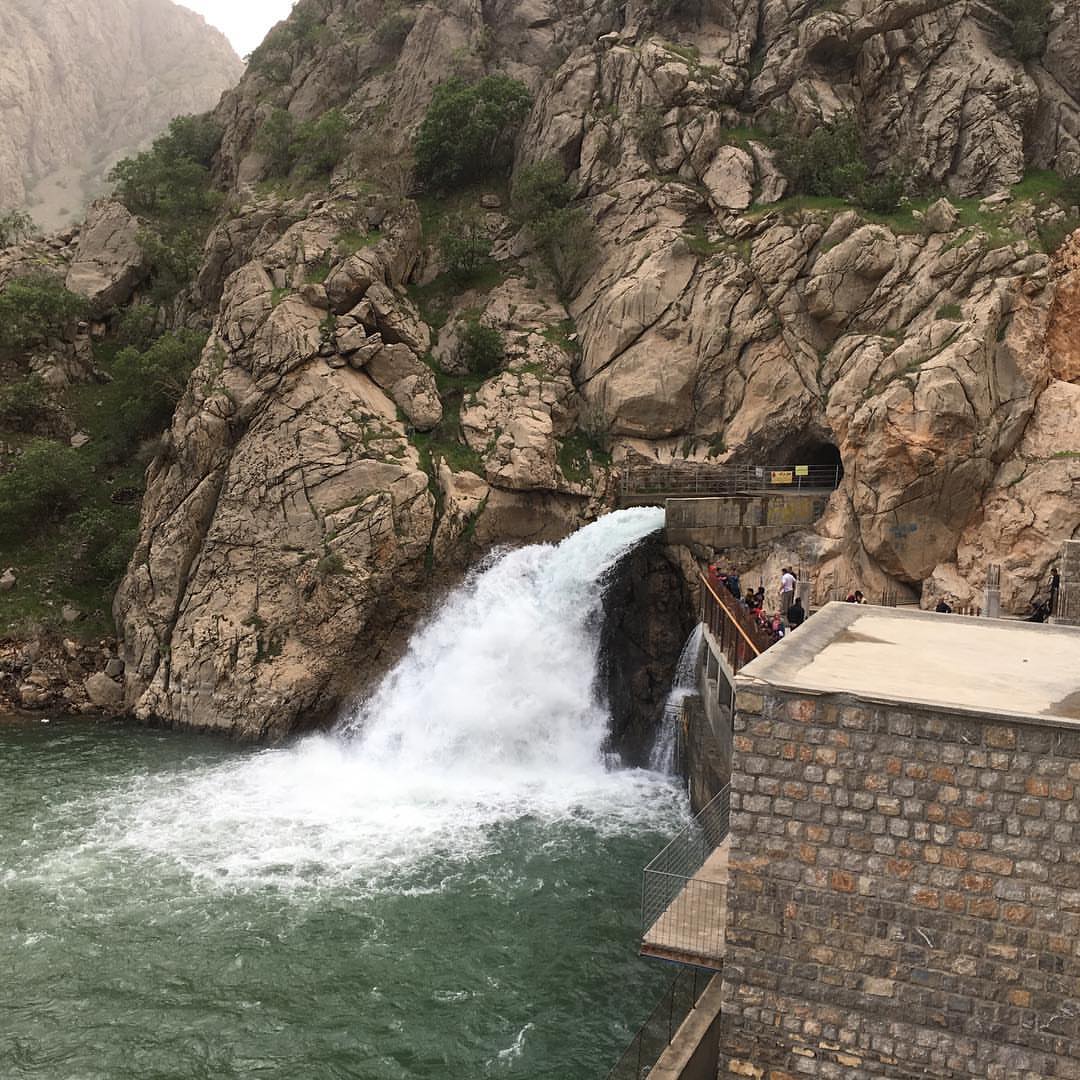 چشمه بل