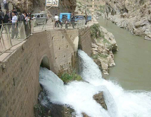 چشمه بل